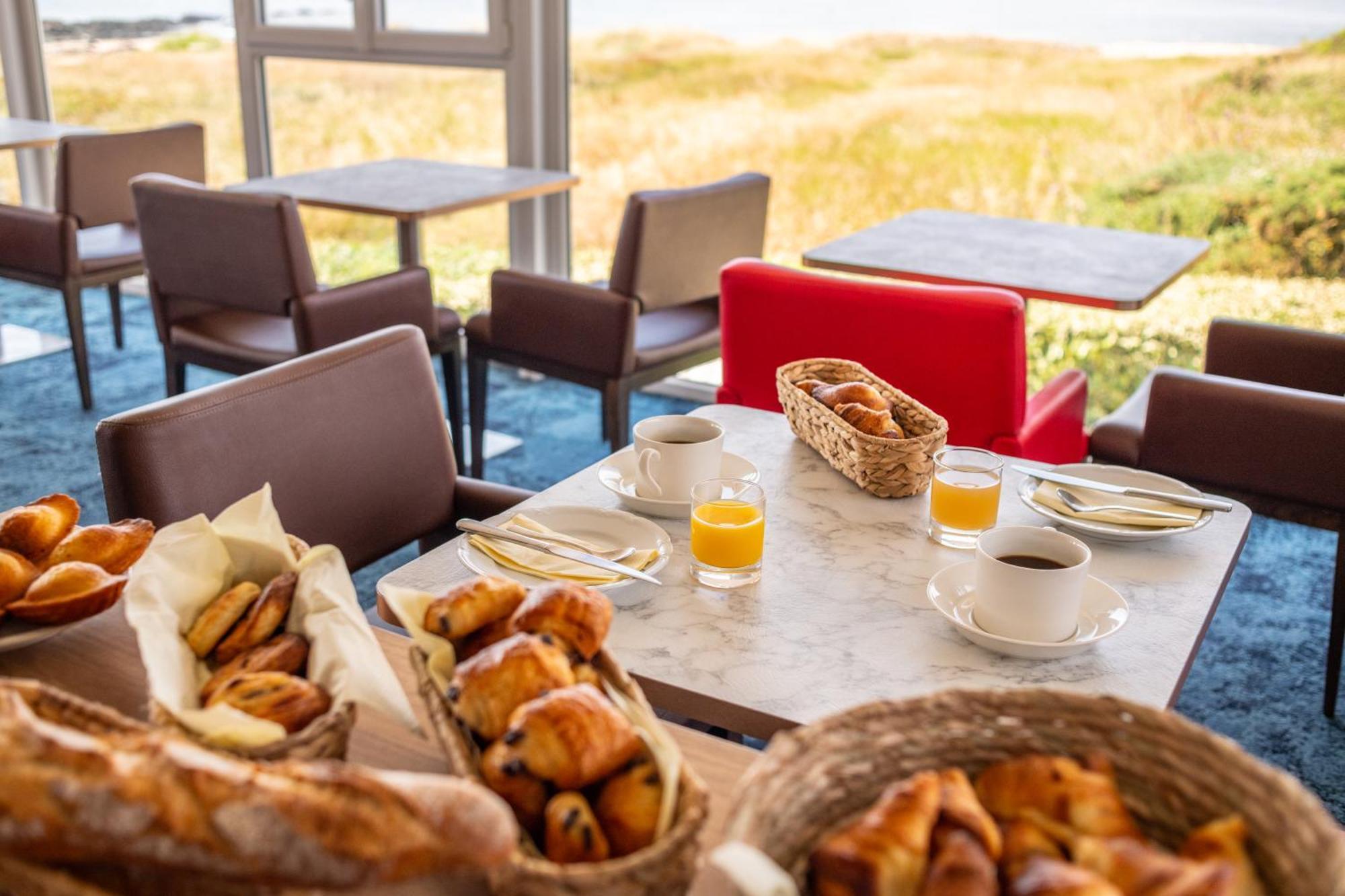 Hotel Le Lichen De La Mer บาตซ์-ซูร์-แมร์ ภายนอก รูปภาพ