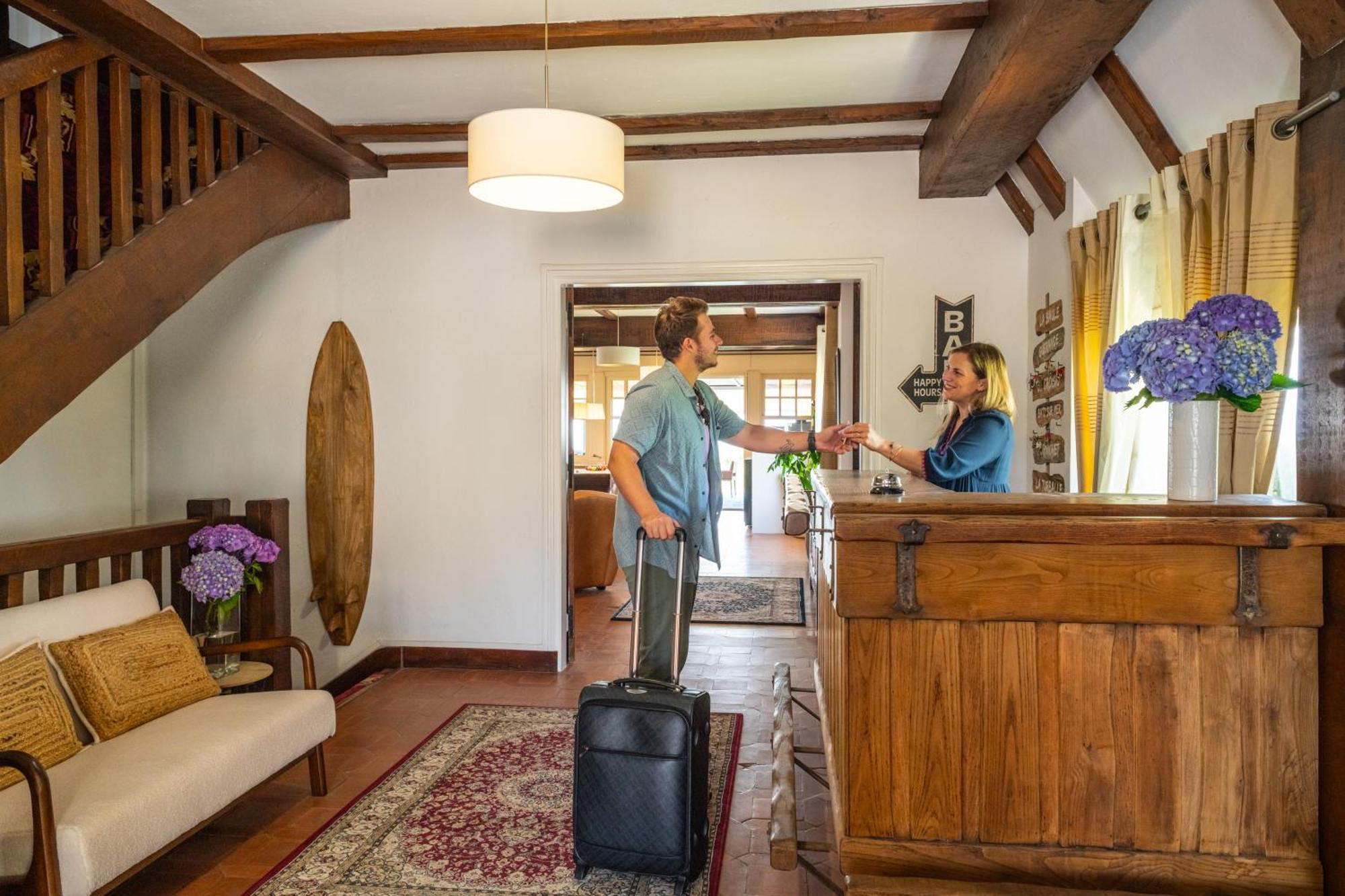 Hotel Le Lichen De La Mer บาตซ์-ซูร์-แมร์ ภายนอก รูปภาพ